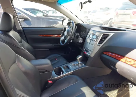 2011 Subaru Legacy 2.5I Limited из США, поврежденный, VIN 4S3BMBK65B3222996